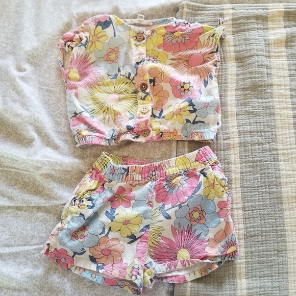Jessica Simpson | (2) Floral Set - Picture 1 of 4